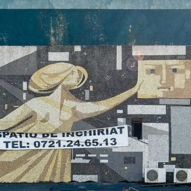 „Arta cinematografică”, mozaic, Cinemascop Țiglina, parte a centrului comercial Țiglina