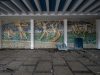 Mozaic cu temă sportivă la parterul fostului Restaurant Neon