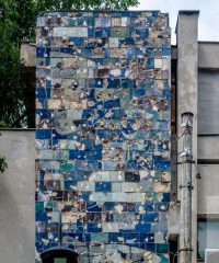 Decorație exterioară din plăci ceramice,  atelierele Uniunii Artiștilor Plastici din România